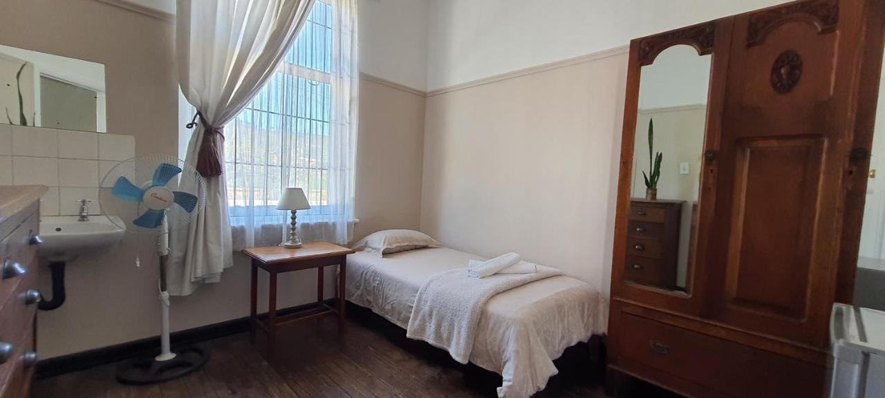 The Lenox Hostel Kaapstad Buitenkant foto