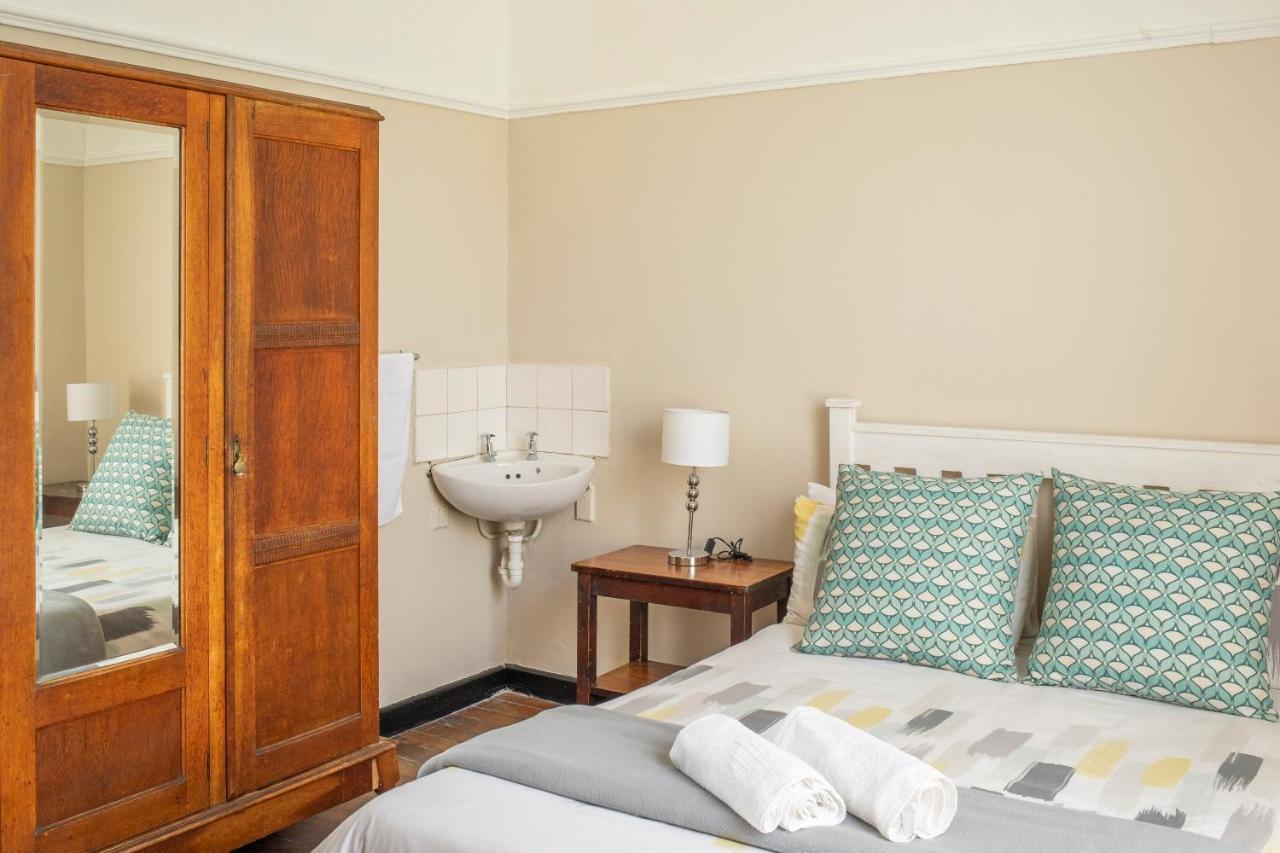 The Lenox Hostel Kaapstad Buitenkant foto